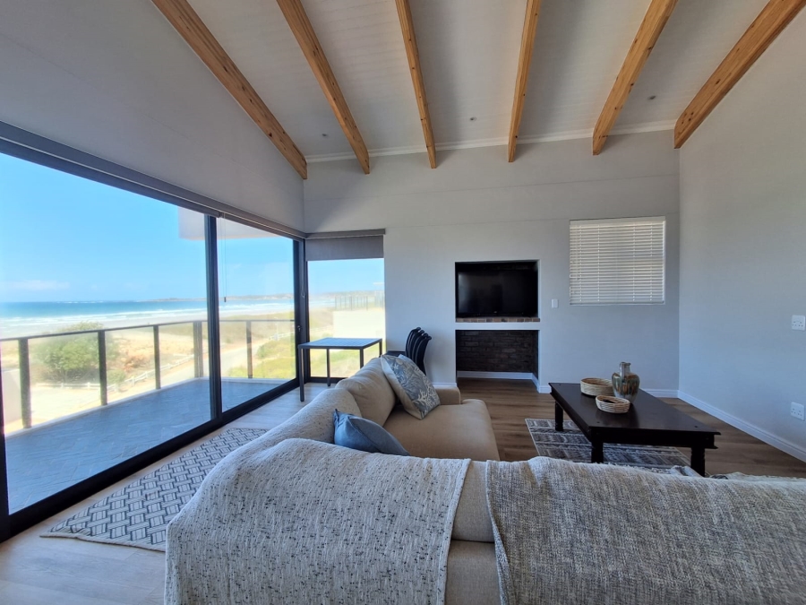 4 Bedroom Property for Sale in Stilbaai Oos Western Cape